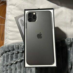 iphone 11 pro max 64gb